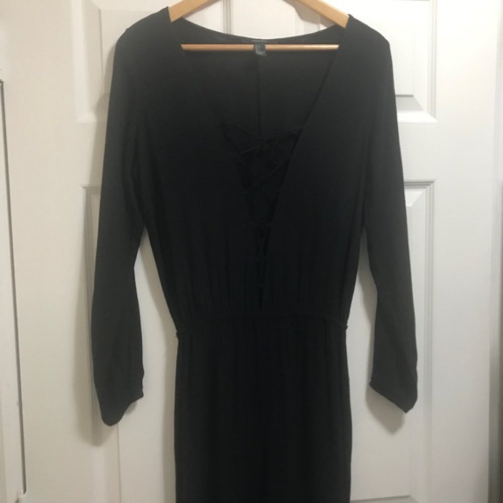 Forever 21 Crisscross Deep V neck Jumpsuit. Size:S